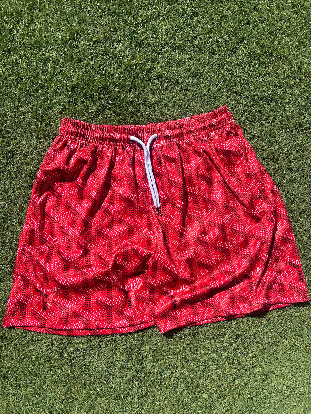 red custom 5' luxury mesh shorts