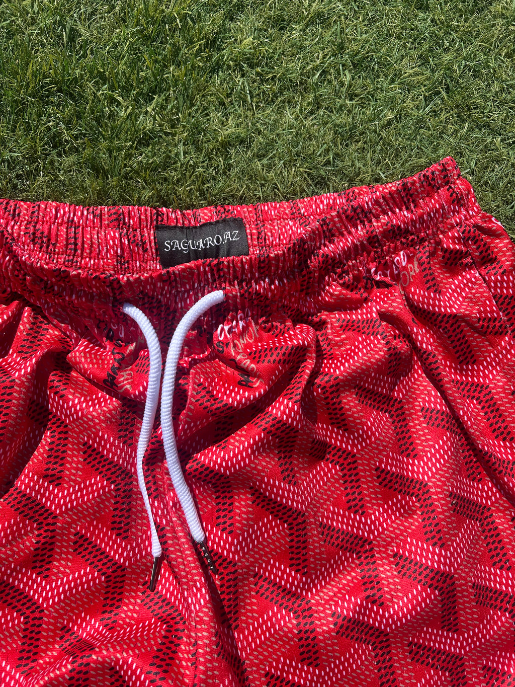 red custom 5' luxury mesh shorts